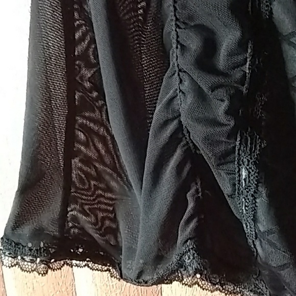 Sexy black lingerie - Picture 3 of 6